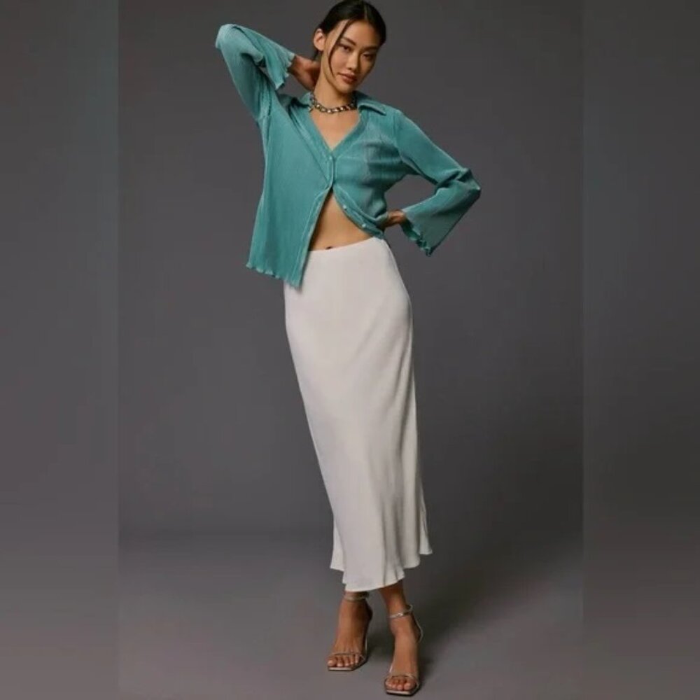 Anthropologie Dolan NWOT Lettuce-Hem Pleated Buttondown Top Flare Sleeve Size M